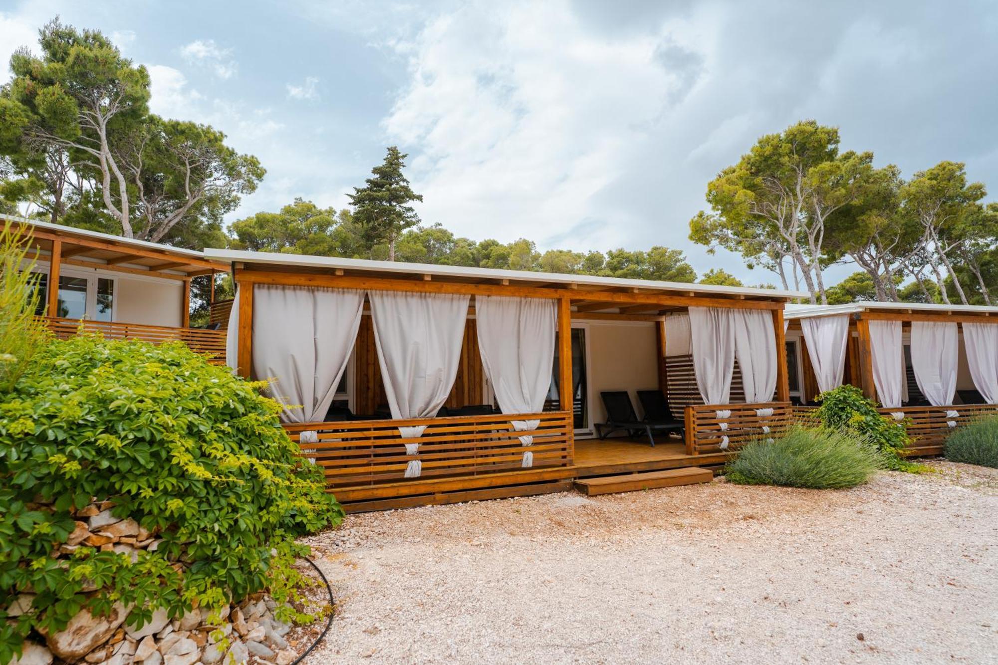 Boutique Camping Bunja Supetar Exteriör bild